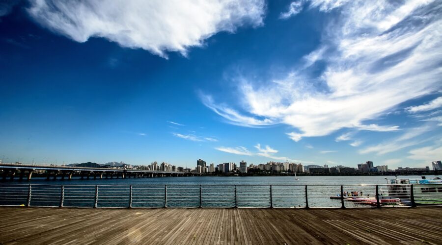 seoul, yeoido, sky, cloud, nature, korea, han river, blue river, 韓國客製化私人導覽, 首爾客製化私人導覽, 隱藏歷史巷弄, 在地人聚點, 一對一諮詢, 專屬拍照景點, 韩国定制化私人导览, 首尔定制化私人导览, 隐藏历史小巷, 本地人聚点, 一对一咨询, 专属打卡景点, 프라이빗 맞춤 투어, 숨겨진 골목, 로컬 핫플레이스, 1대1 상담, 인생샷 스팟, Private Custom Tour Seoul, hidden historical alley, Private Custom Tour Korea, local hotspot, one-on-one consultation, photo spot